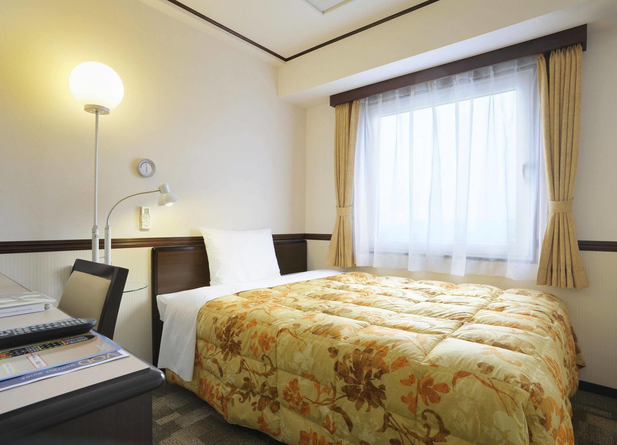 Toyoko Yamagata-eki Nishi-guchi Hotel